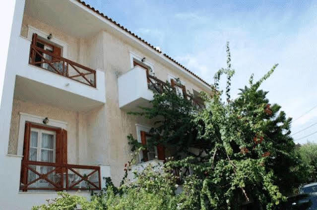 Rania Beach Іраіон Екстер'єр фото